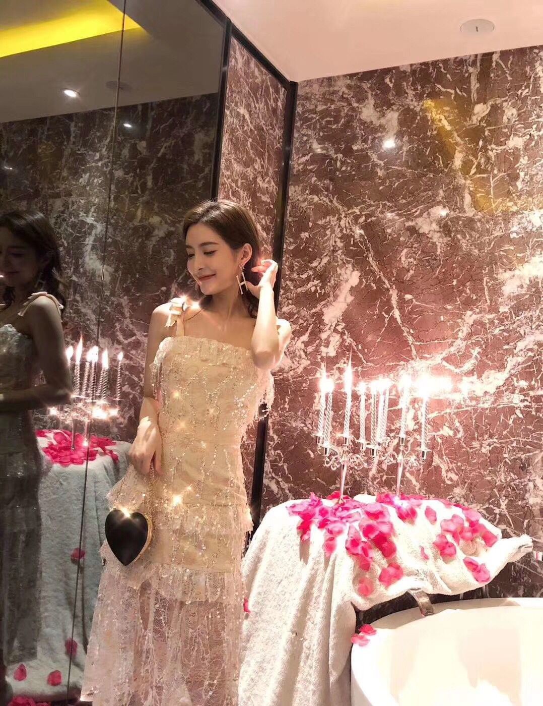 昨晚去了一次河西区休闲洗浴休闲会所,每种服务让人意想不到